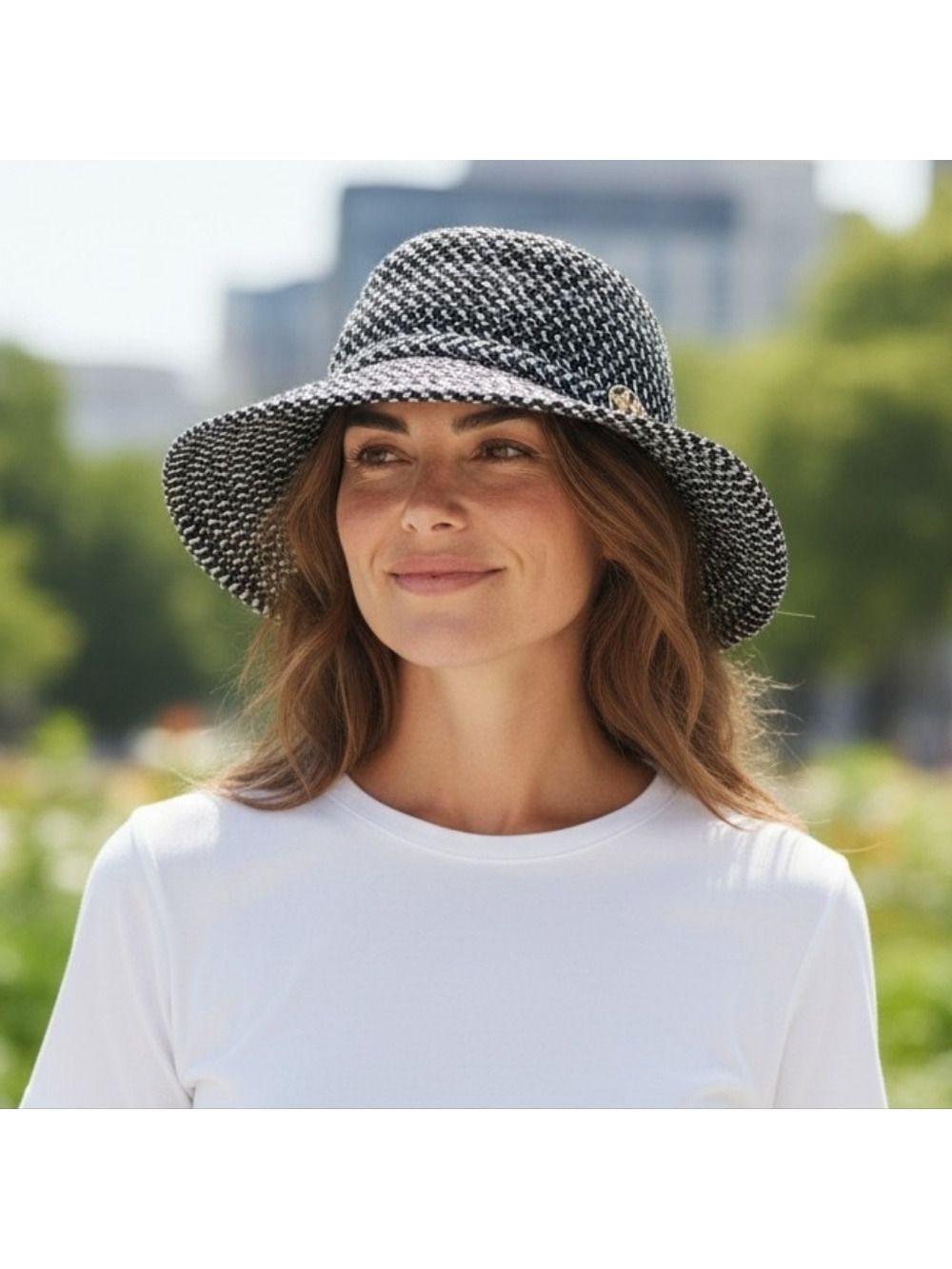 Jaclyn Smith Black White Tweed Fedora